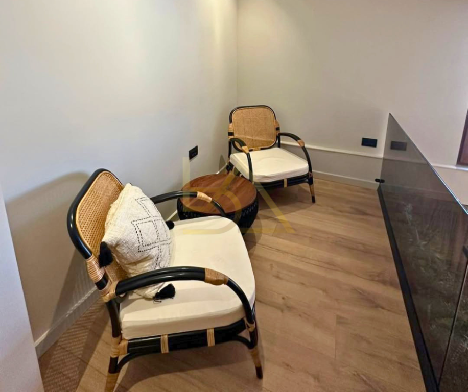In Affitto – Duplex 3+1+2 con Posto Auto, vicino a Kodra e Diellit, Tirana
