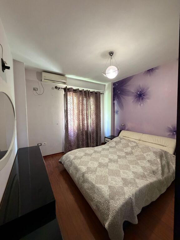 Apartament 3+1+2 në Yzberisht