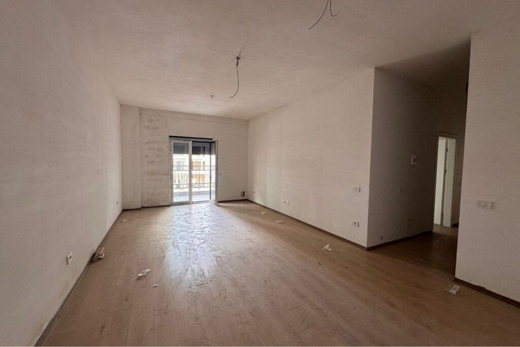 SHITET APARTAMENT 2+1+2 REZIDENCA PORTA E RE !
