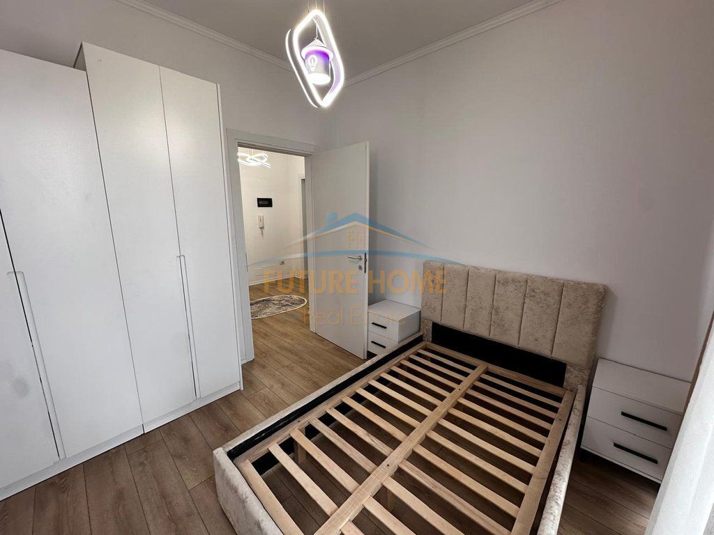 Shitet,Apartament 2+1, Unaza e Re, Tiranë