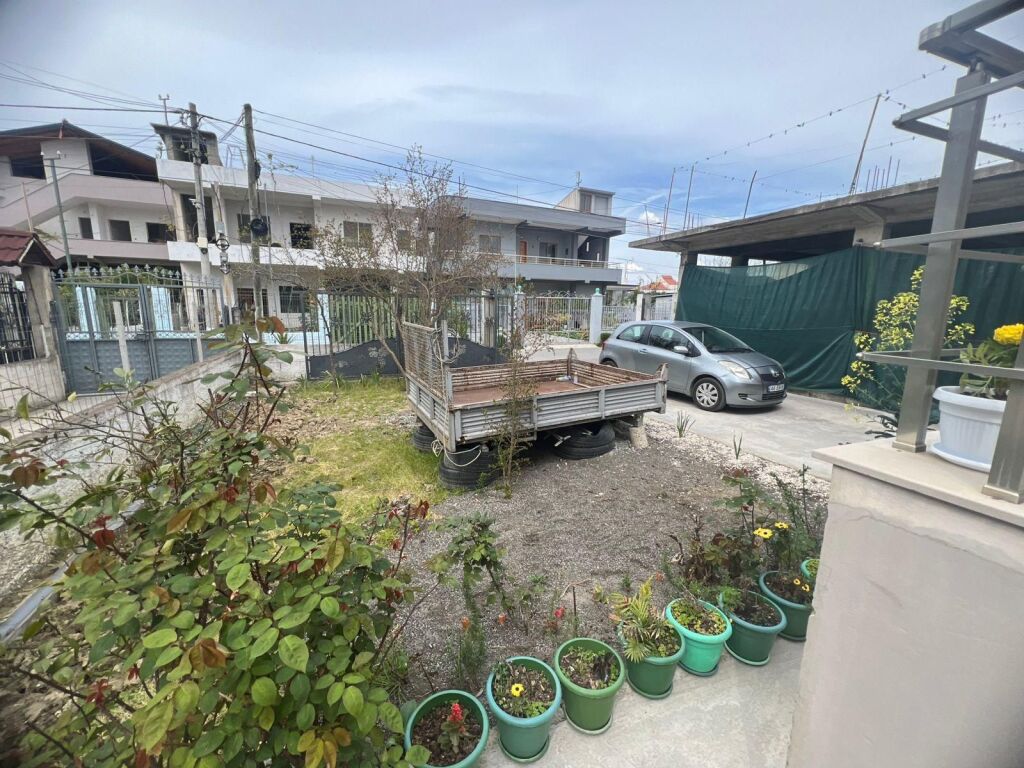 FOR SALE TWO-STORY VILLA NISHTULLA DURRES 437 M2 180000 EURO
