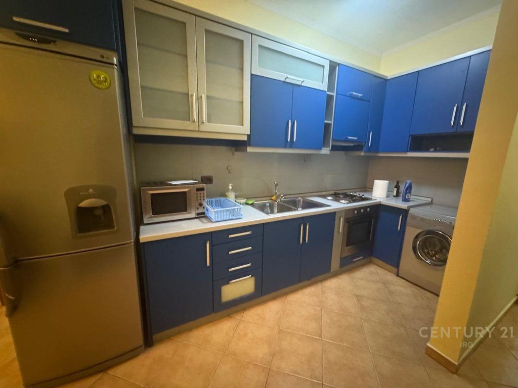 APARTAMENT 1+1 PER QIRA MYSLYM SHYRI! 900 € /Muaj Sip. Totale  67m2