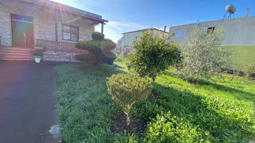 VILLA 1 FLOOR + SHOP FOR SALE XHAFZOTAJ DURRES 200,000 EURO