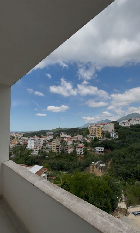 Shitet apartament 2+1, Fresku