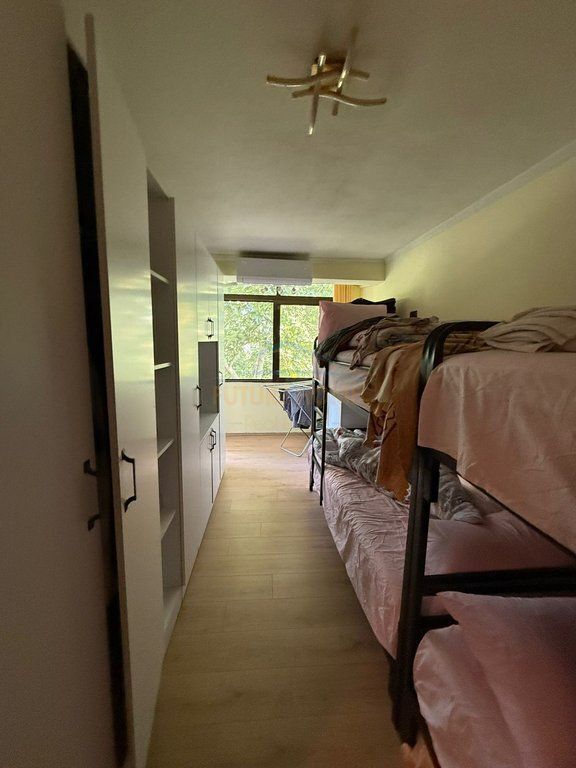 Shitet,Apartament 2+1, Myslym Shyr Tiranë