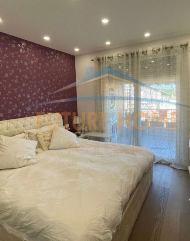 For sale, 3+1 Apartment, Komuna e Parisit, Tirana.