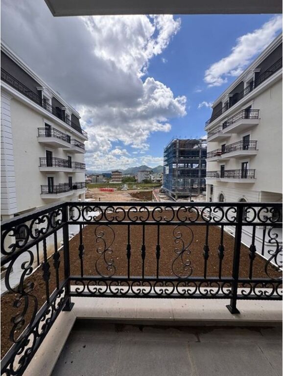 SHESIM APARTAMENT 1+1 REZIDENCA PORTA E RE !