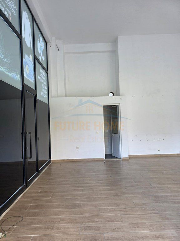 Affitto, Locale Commerciale, Villa L 2, Nuovo Anello