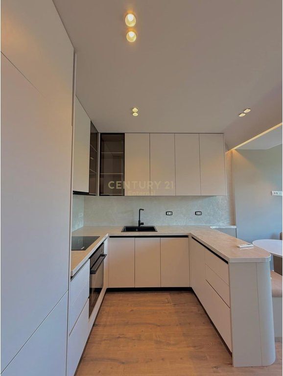 Apartament luksoz 1+1 me qira tek Myslym Shyri