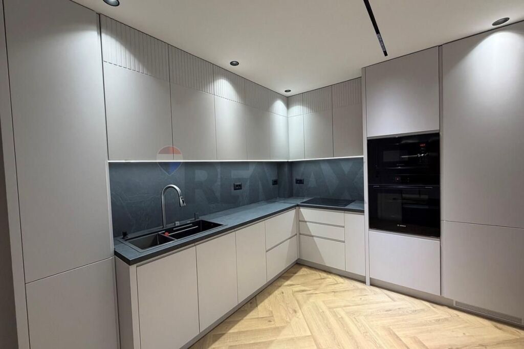Apartment 2+1+2 for rent Blloku