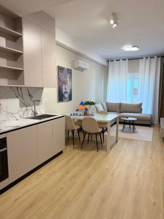 APPARTAMENTO 1+1 IN AFFITTO "PRESSO IL COMPLESSO KADIU" 45.000 LEKE