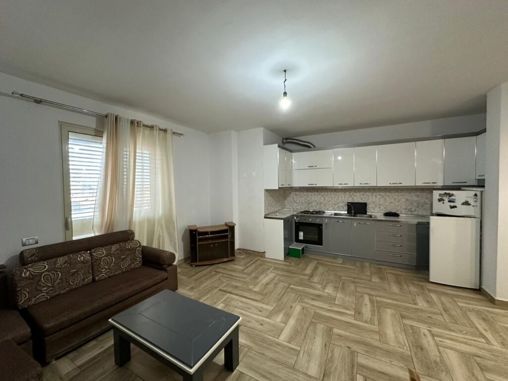 Apartment for rent 2+1+2 Durres Hospital