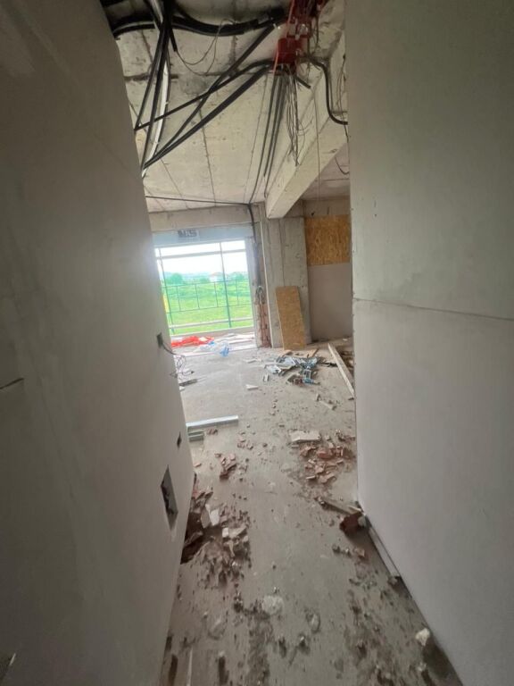 SHITET APARTAMENT 2+1 PER SHITJE NE PORCELAN