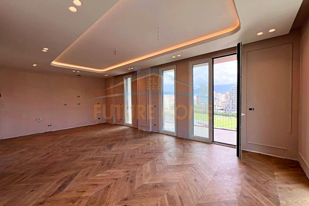 Shitet, Apartament 3+1+2, Altana Residence, Tiranë.