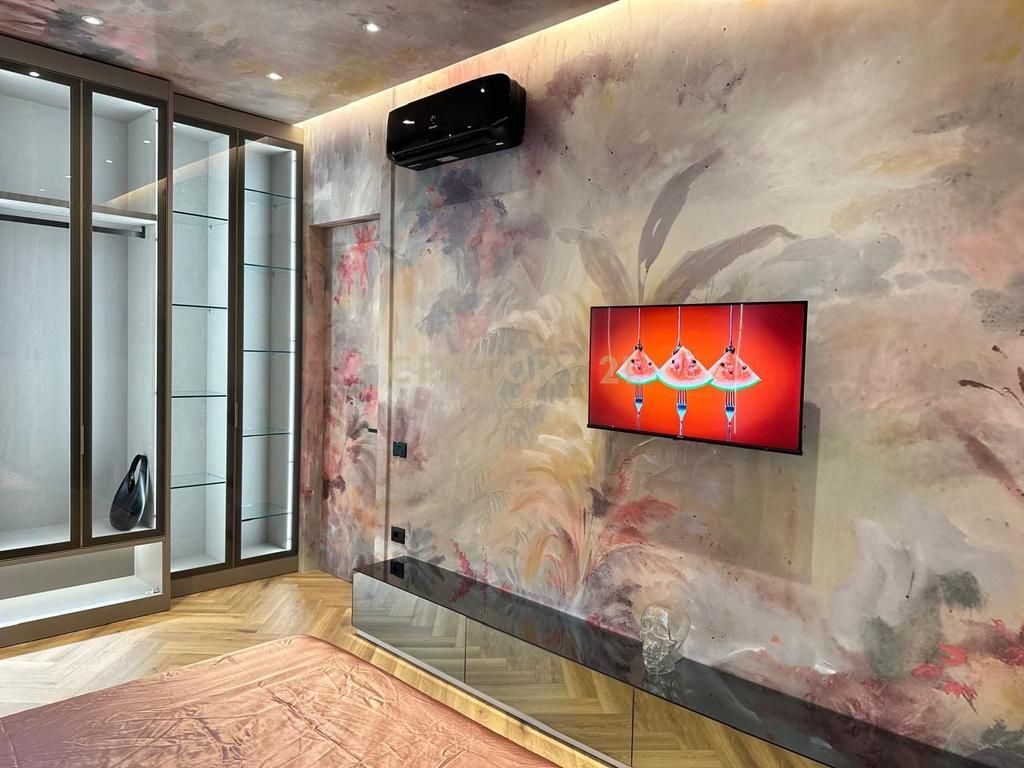 Japim me qira apartament luksoz 1+1 + post parkimi tek Square21 !!