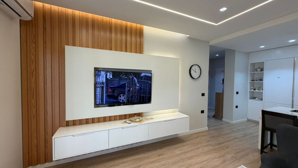 🏡 Shitet Apartament 1+1 në Fresk