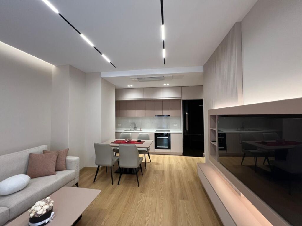Apartament 2+1+parkim Zogu i zi I pabanuar me pare