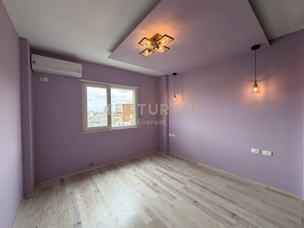 FORMER RESTAURANT DURRESI-FOR SALE APARTMENT 2+1+2