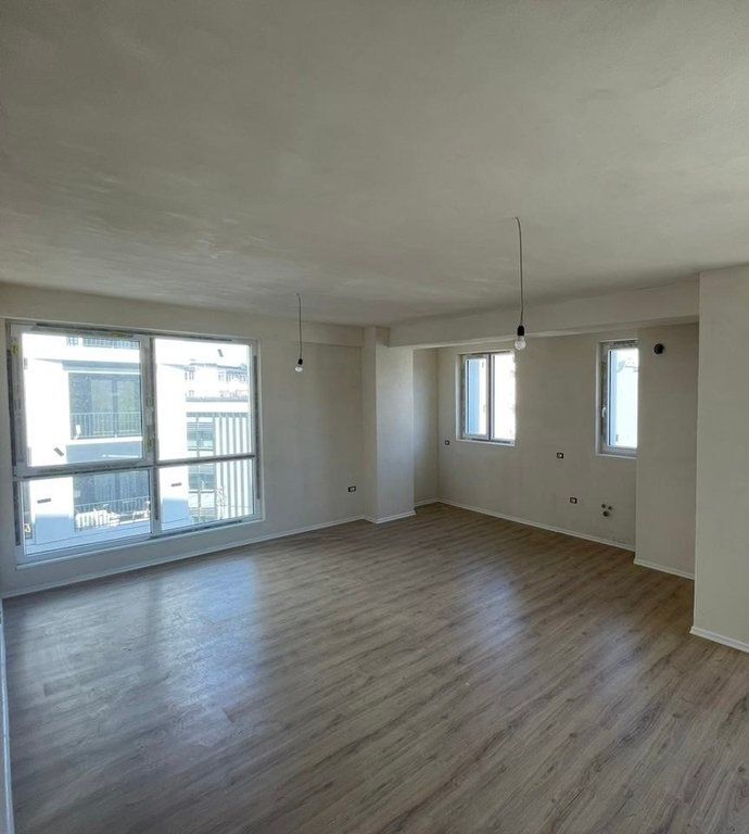 SHITET APARTAMENT 3+1+2 TEK KOMUNA E PARISIT 435,000 €