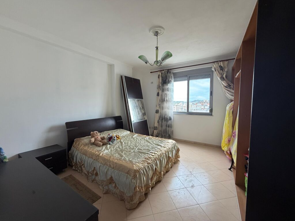 Shitet Apartament 1+1 me pamje deti ne Durres !
