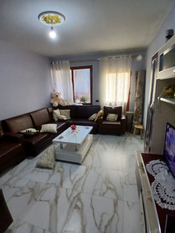 Private House 2+1+2 for Sale in Lanabregas