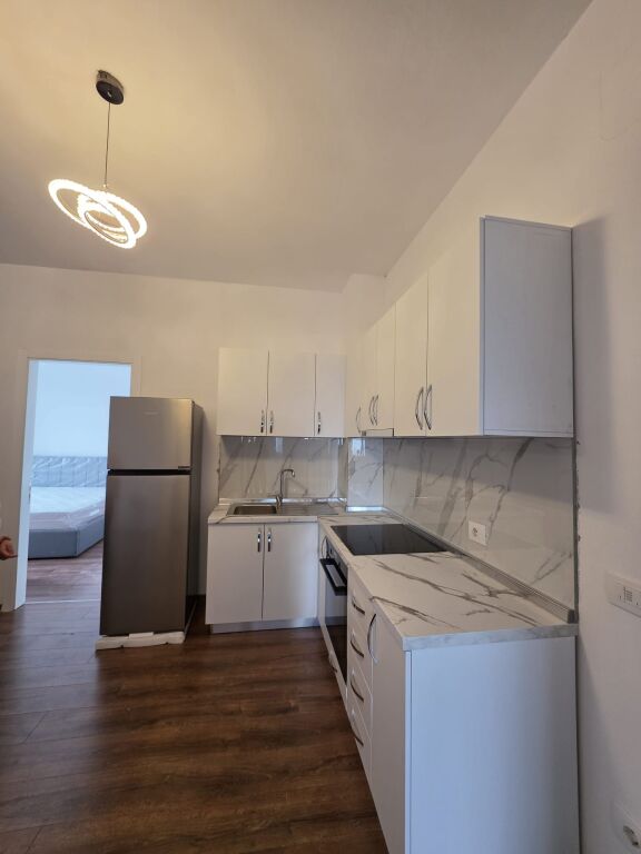 appartamento 2+1 in affitto in Paskuqan, 6° piano, 500 euro
