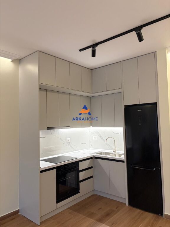 AFFITTASI APPARTAMENTO 1+1+BALCONE "VIA DRITAN HOXHA, COMPLESSO AURA" 550 EURO