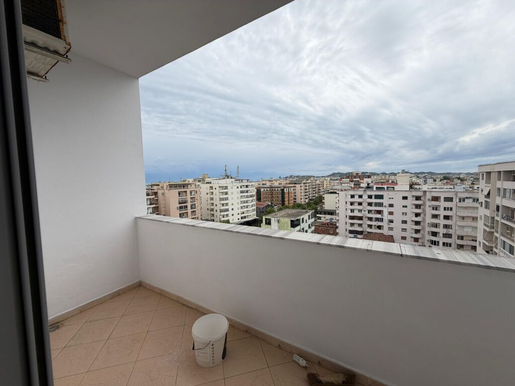 Shitet Apartament 1+1 me pamje deti ne Durres !