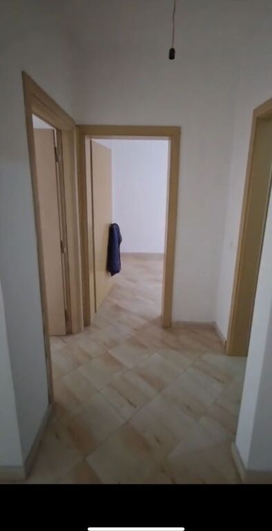 Shitet Apartament 2+1+2 + Garazhd Tek Amerikan3 / Yzberisht