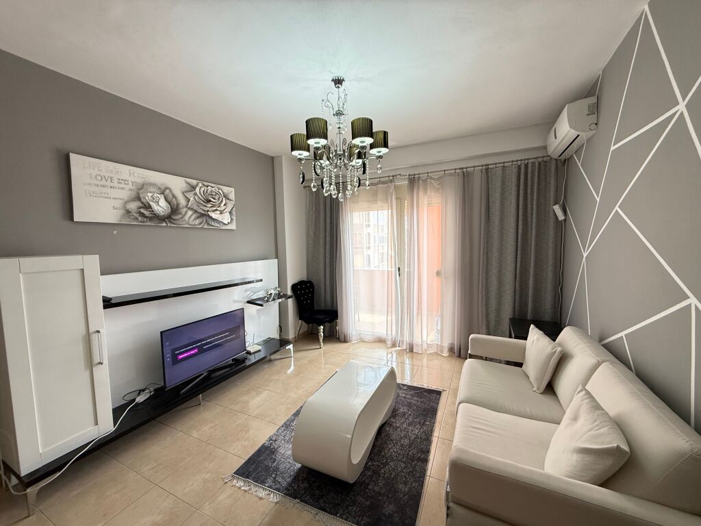 Okazion plepa hill durres 1+1