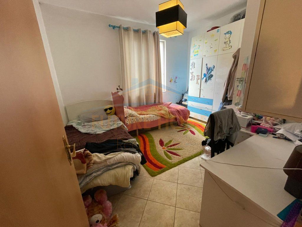 For sale, Apartment 2+1, Kavaja Street, Tirana