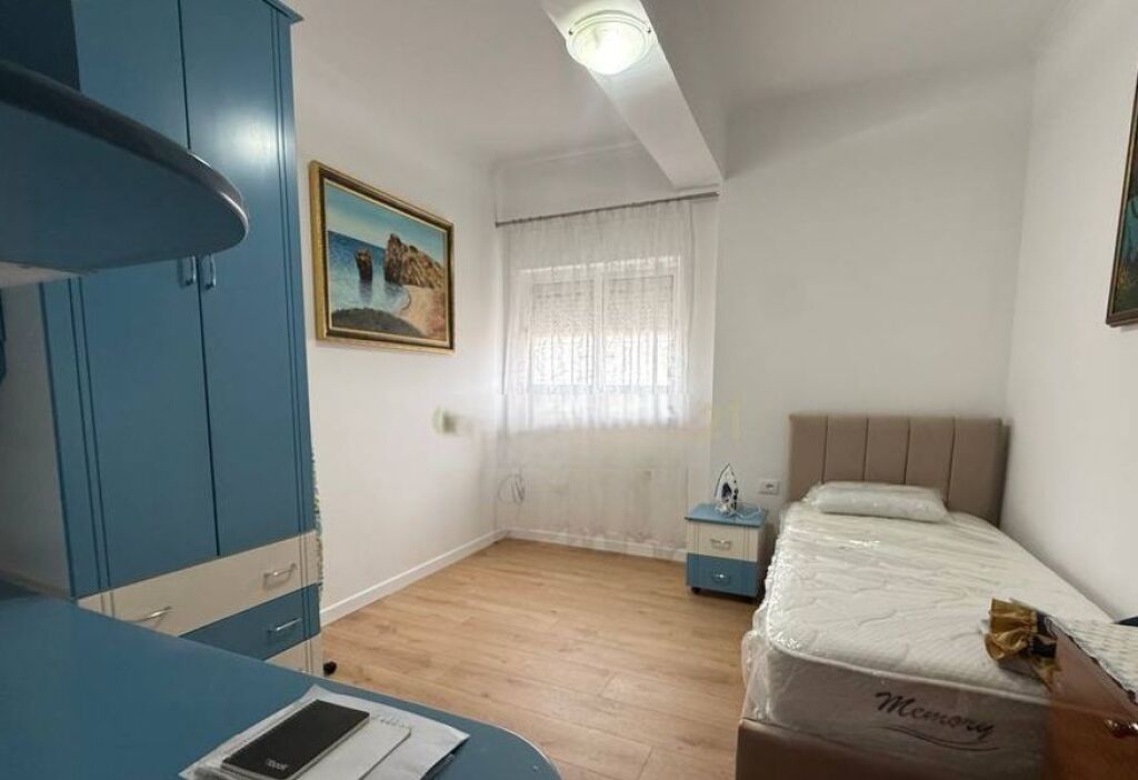 APPARTAMENTO 2+1 GARAGE IN AFFITTO IN VIA KONGRESI I MANASTIRIT!