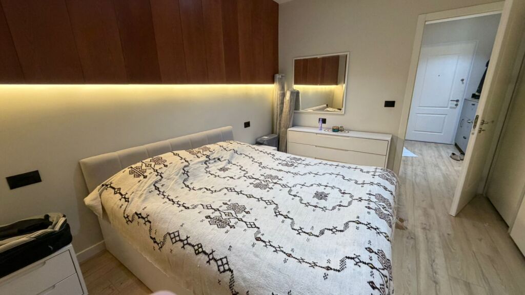 🏡 Shitet Apartament 1+1 në Fresk
