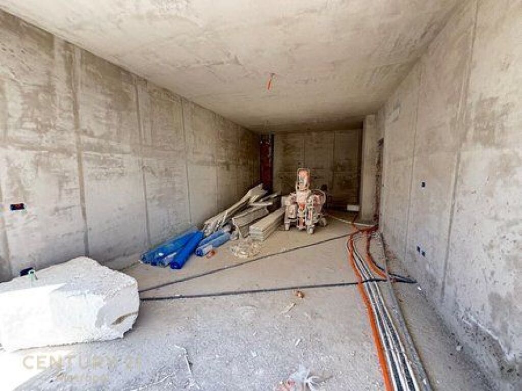 Apartament 1+1 për Shitje pranë Kopshtit Zoologjik