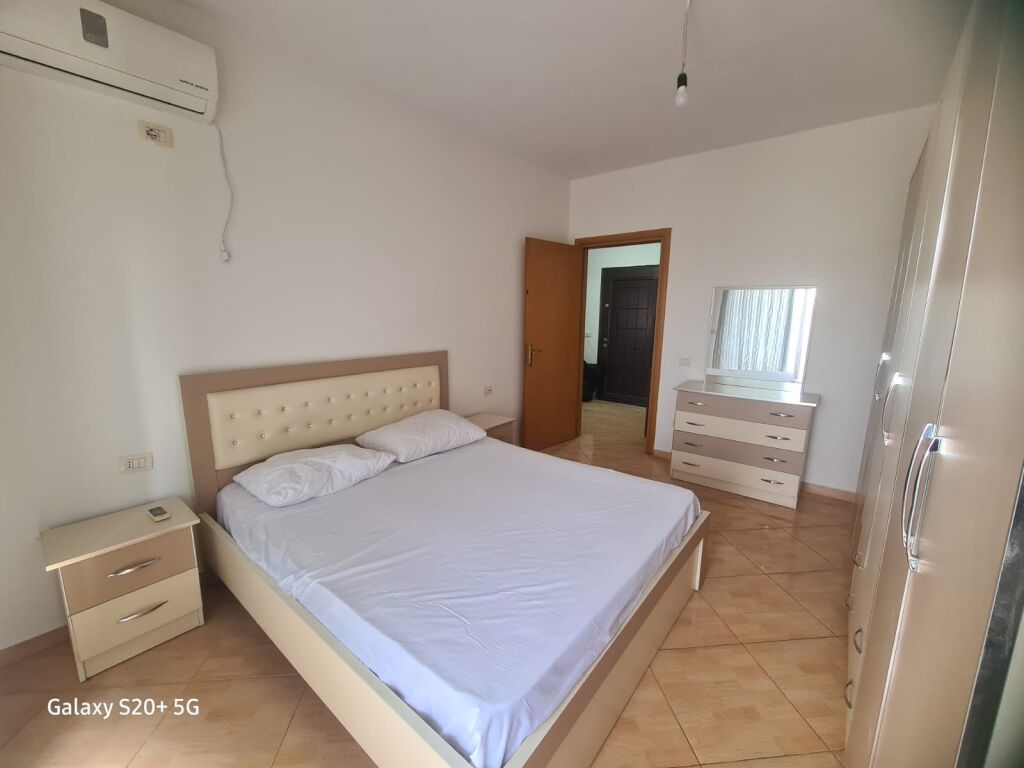 🏡 Apartment 1+1 for rent at Kompleksi Molla, Astir!  📐 60 m² 🛋️ Refurnished ☀️ Comfortable environment with natural lighting 📍 Very preferred area, close to all facilities  💵 Rent: 4 0 0 0 0 Lek / month  📩 For more info or visit, contact via DM.