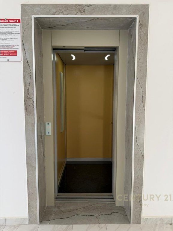 APARTAMENT 1+1 PER SHITJE NE QENDER TE GOLEMIT!!!