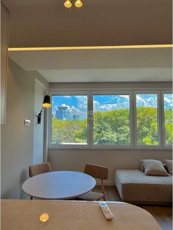 Apartament luksoz 1+1 me qira tek Myslym Shyri