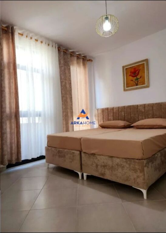 JEPET APARTAMENT 1+1 ME QERA "PRANE QSUT" 430 EURO