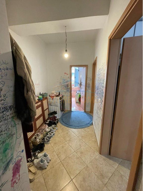 For sale, Apartment 2+1, Kavaja Street, Tirana