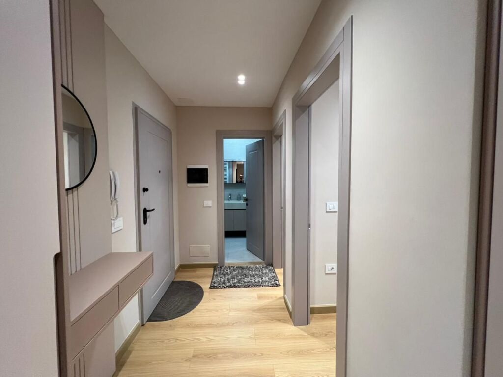 NEWLY FURNISHED APARTMENT 2+1+PARKING