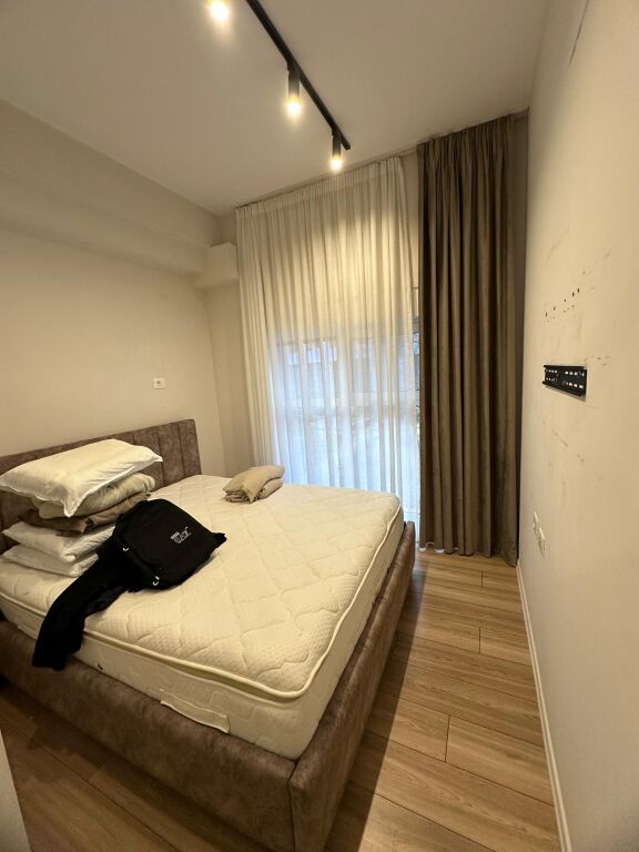 🏡 Shitet Apartament 1+1 + Ballkon 📍 Mangalem, Ali Demi