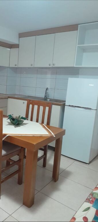 APARTAMENT 1+1. 280000 LEKE.BLACK STONE LOUNGE,5 MAJI
