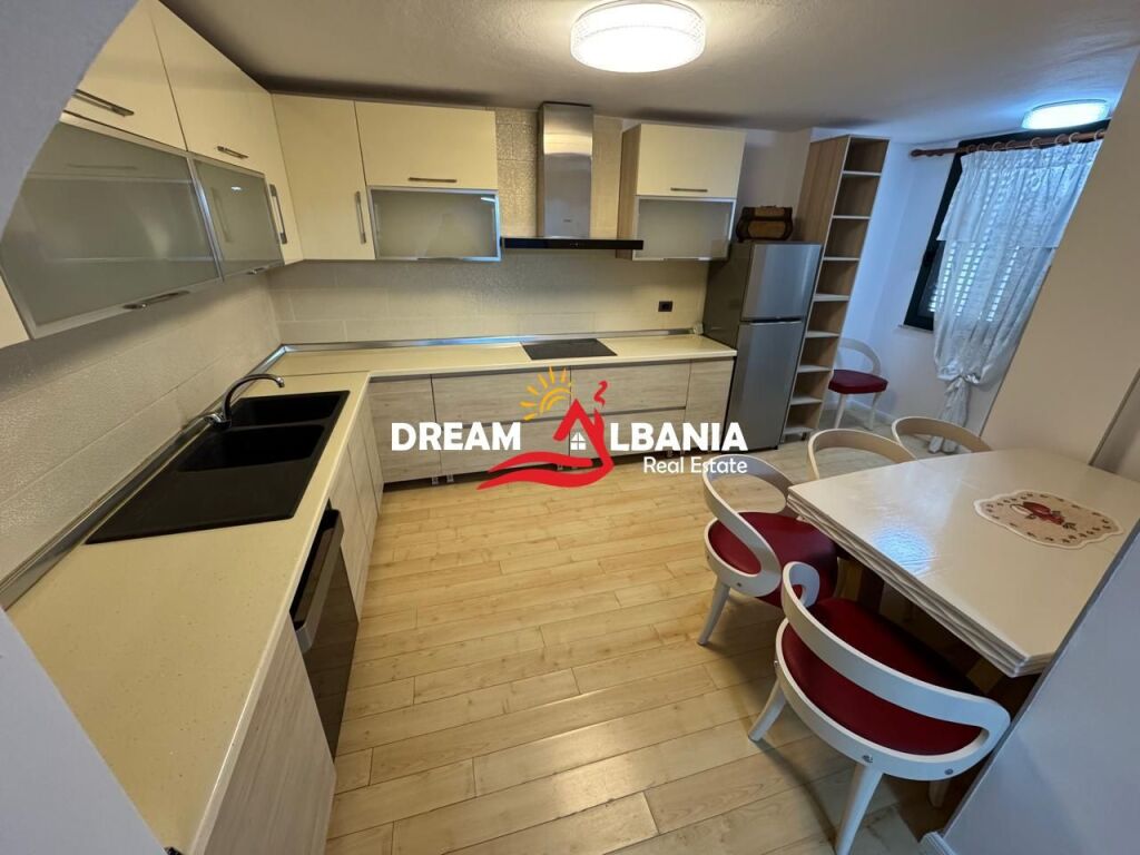 2+1 Apartment for Sale on Elbasan Street near the Ballet School in Tirana (ID 4129569)