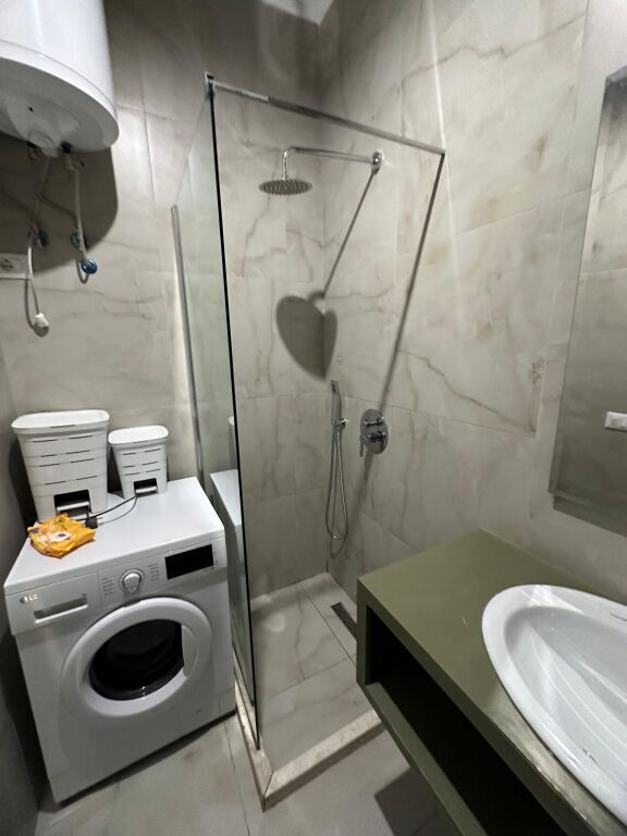 🏡 Shitet Apartament 1+1 + Ballkon 📍 Mangalem, Ali Demi
