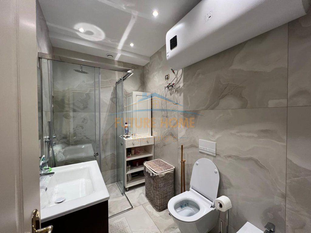 Apartment 2+1+2, Blloku, Tirana