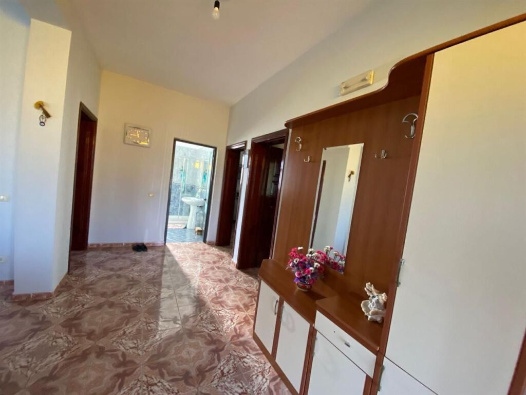 VILLA 1 FLOOR + SHOP FOR SALE XHAFZOTAJ DURRES 200,000 EURO
