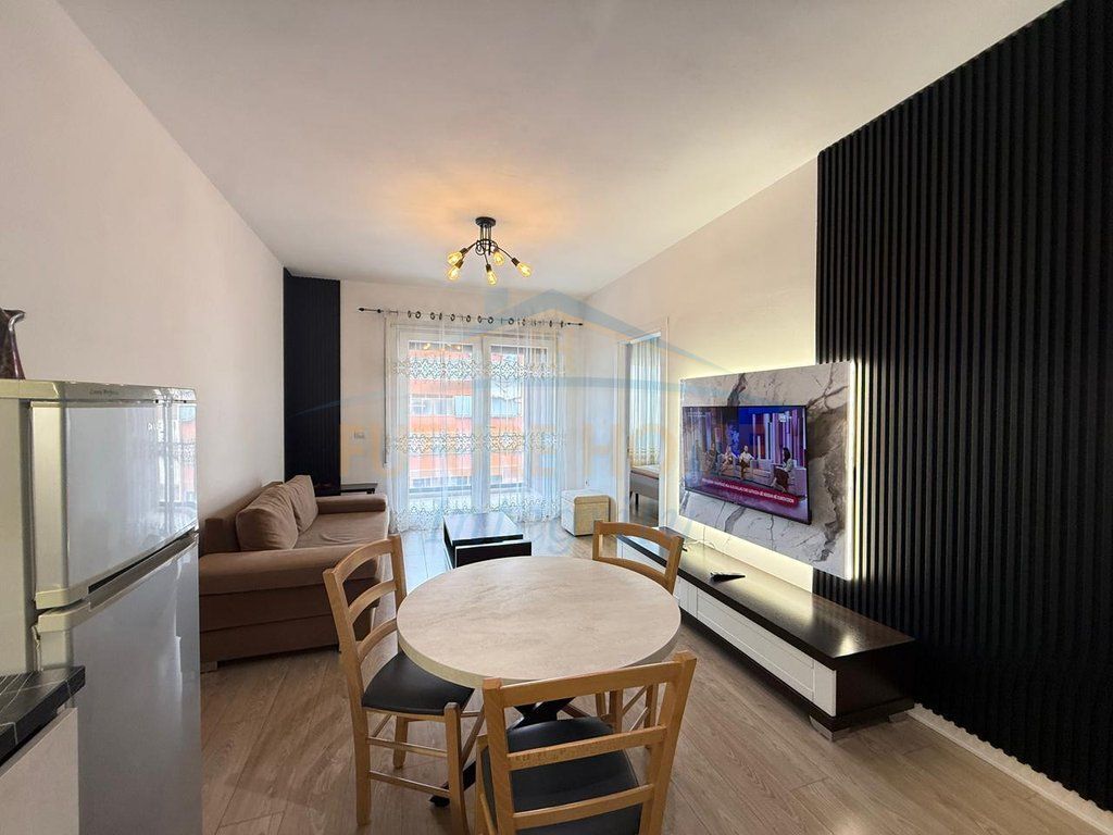 Qera, Apartament 1+1, Ali Demi, Tiranë.