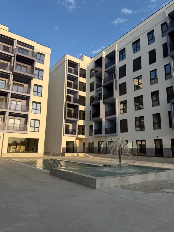 Shitet Apartament 1+1