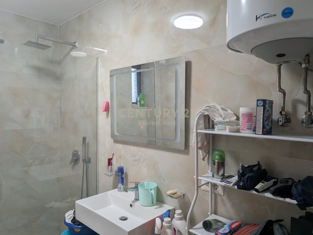 Apartament 2+1+2 per shitje tek Ish-Fusha e Aviacionit