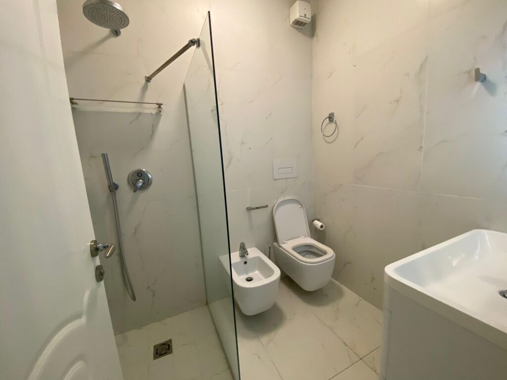 🏡 Apartment 2+1+2 for sale at Pazari i Ri